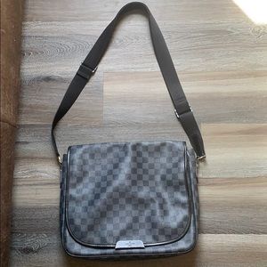 Authentic Louis Vuitton bag